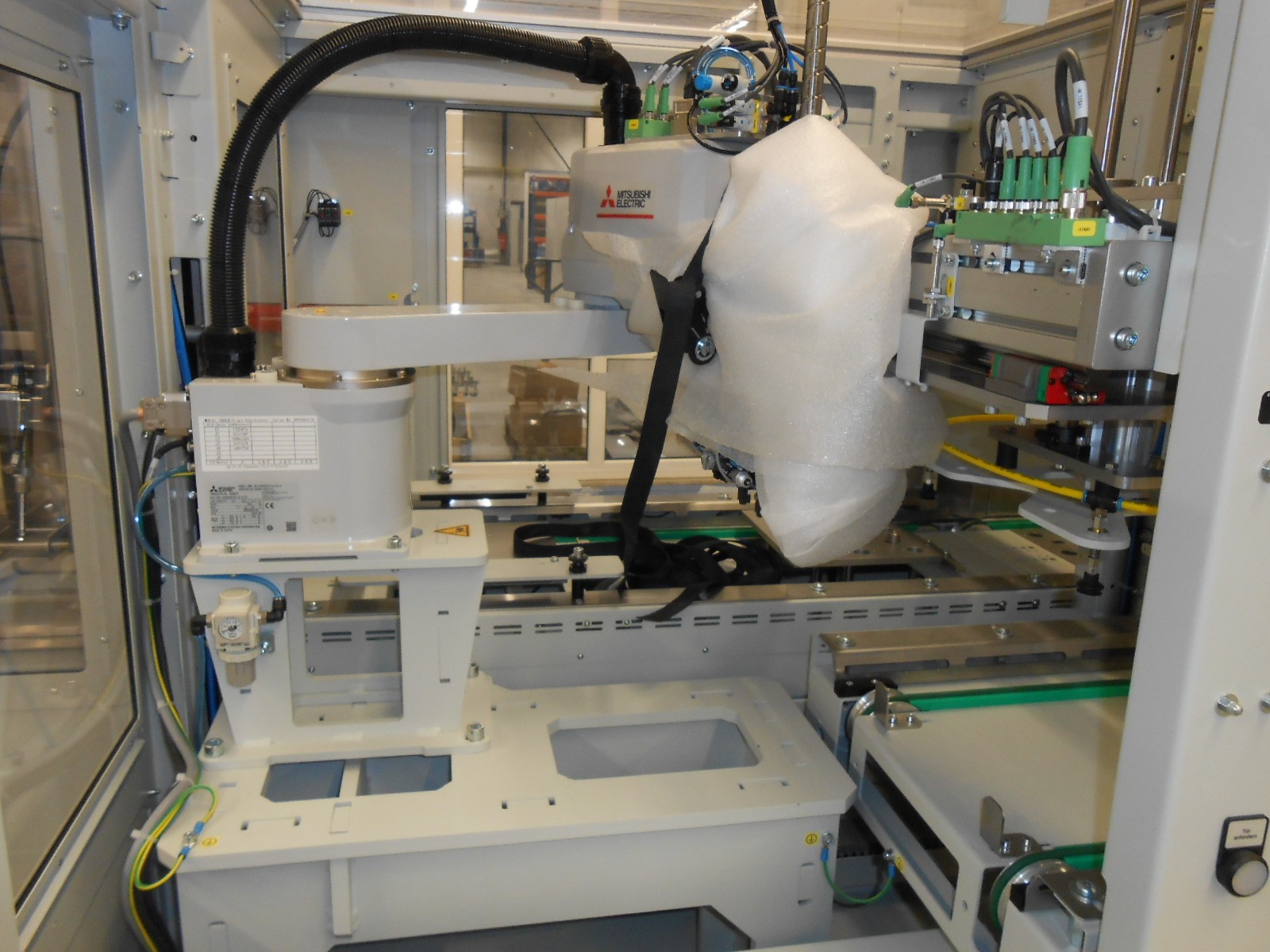 Automatische Zuführung und Verpackung